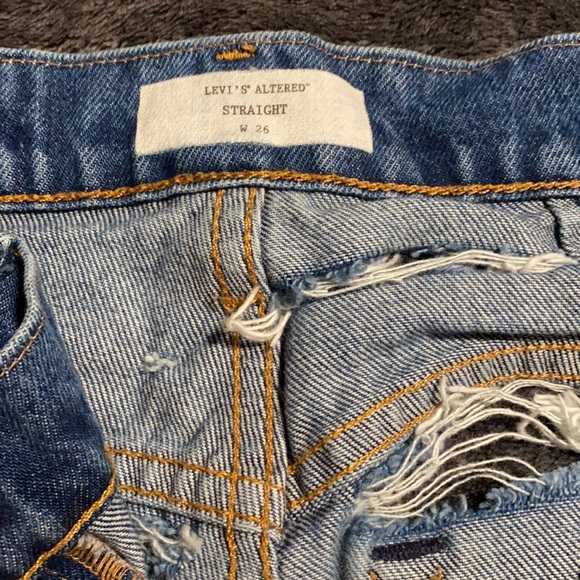 Levi’s distress jeans - Picture 3 of 4